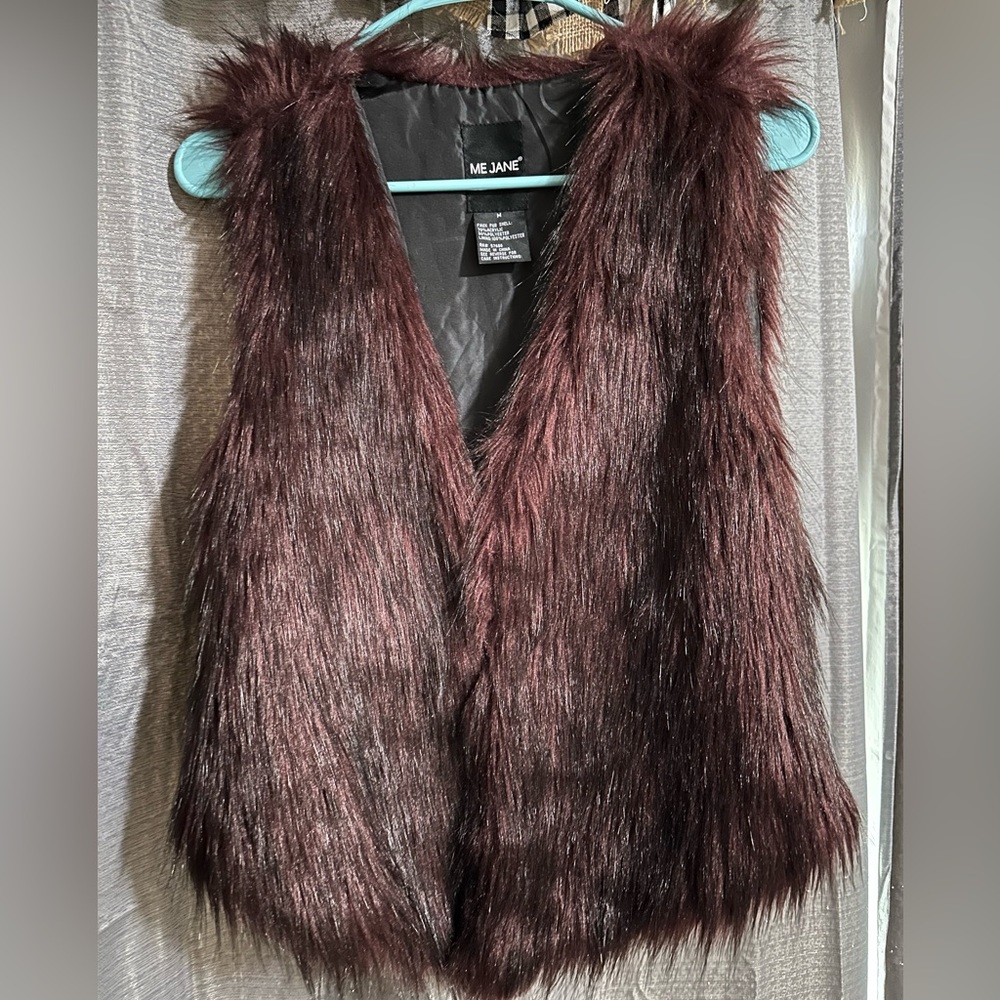 ME JANE faux fur vest